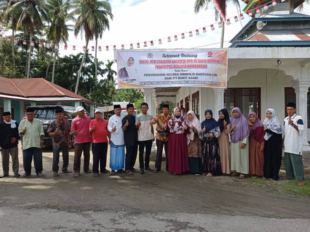 Nevi Zuairina Serah Terima TJSL tersebar di 8 Kabupaten Kota wilayah Sumbar