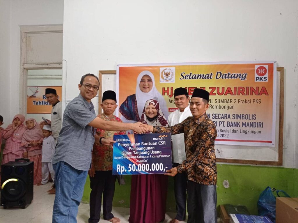 Nevi Zuairina Serah Terima TJSL tersebar di 8 Kabupaten Kota wilayah Sumbar