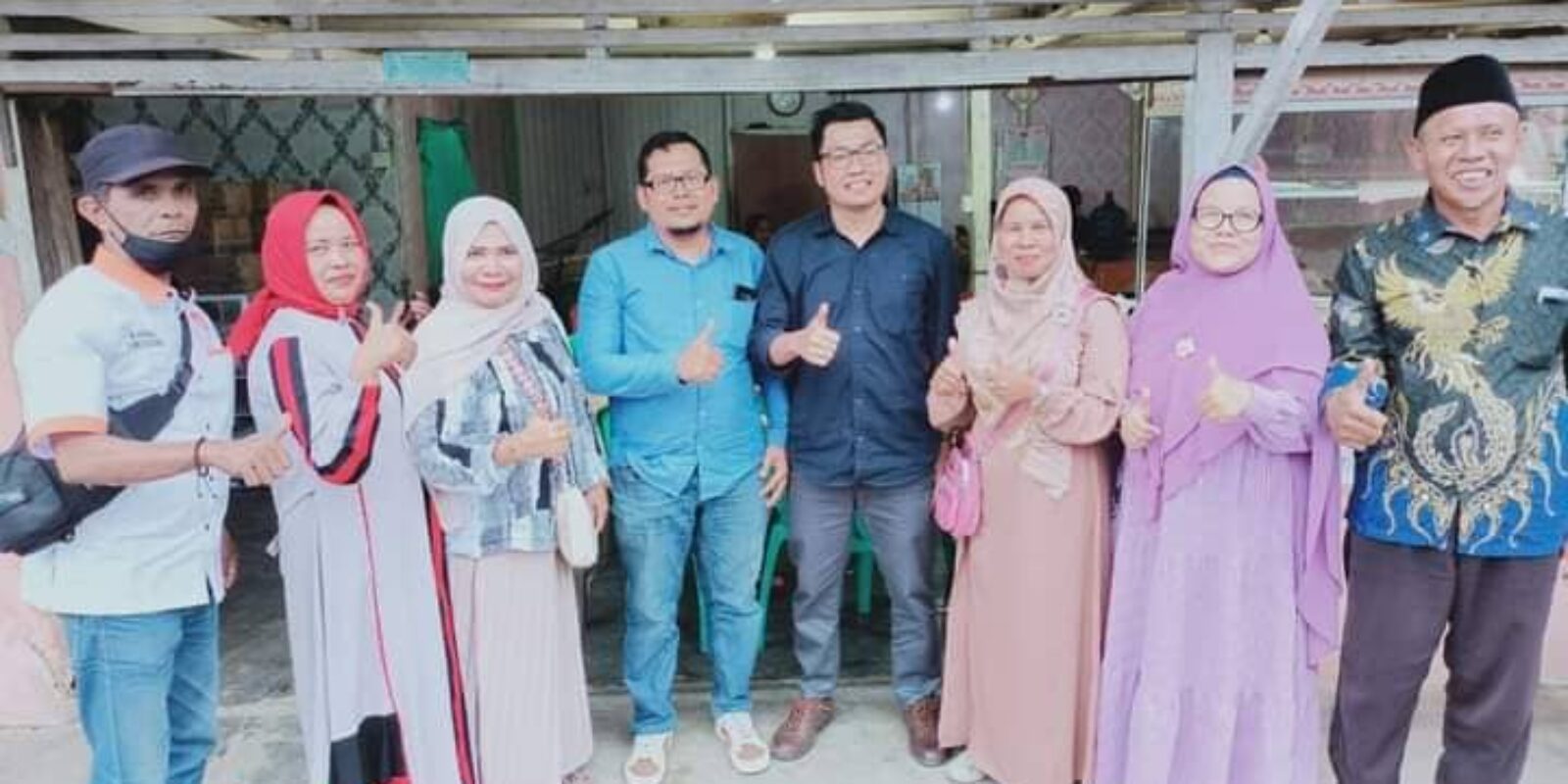 Nevi Zuairina Silaturahmi Dengan Masyarakat Terdampak Gempa di Pasaman