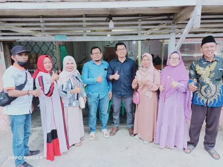 Nevi Zuairina Silaturahmi Dengan Masyarakat Terdampak Gempa di Pasaman