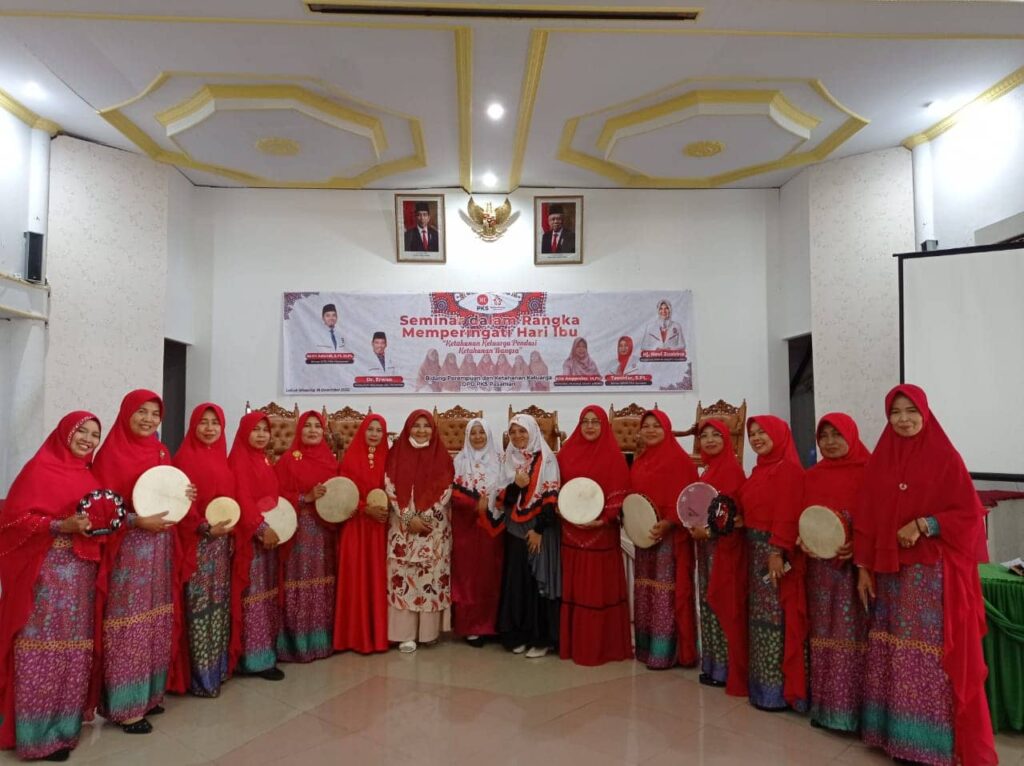 Moment Hari Ibu, Hj. Nevi Zuairina Ajak Elemen Bangsa Untuk Meningkatkan Harmonisasi Keluarga
