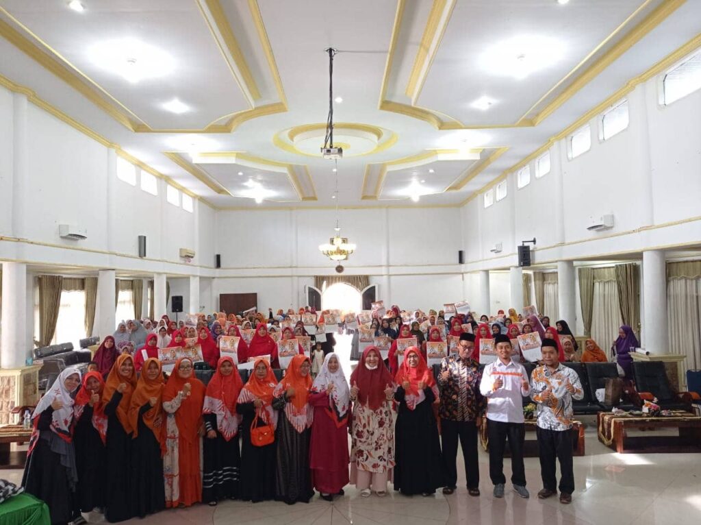 Moment Hari Ibu, Hj. Nevi Zuairina Ajak Elemen Bangsa Untuk Meningkatkan Harmonisasi Keluarga