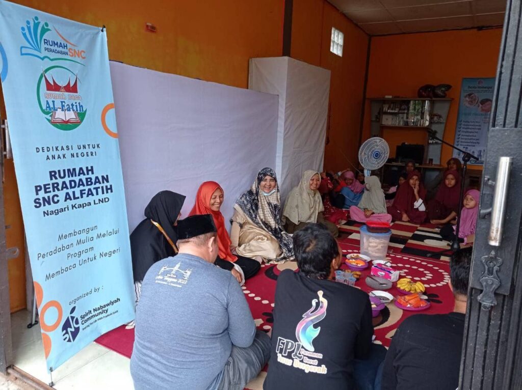 Nevi Zuairina Lakukan Kunjungan Literasi ke Rumah Peradaban Al Fatih Pasaman Barat