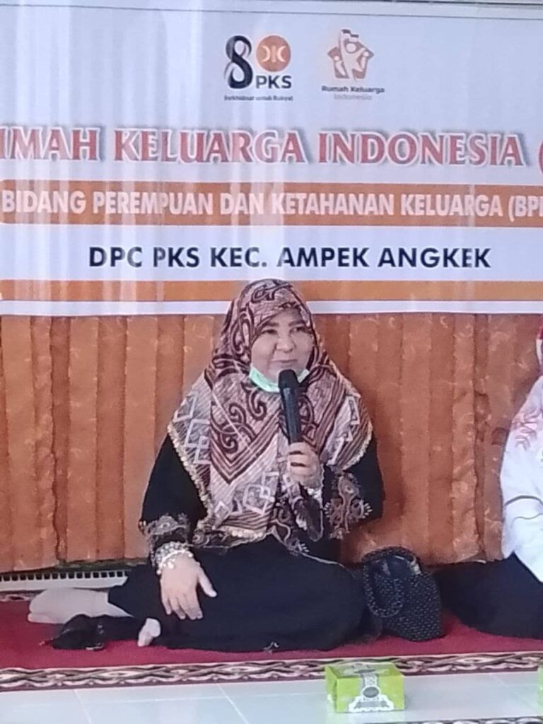 Peresmian RKI Lambah, Nevi Zuairina Sampaikan Kondisi Dinamis Membentuk Keluarga Kokoh