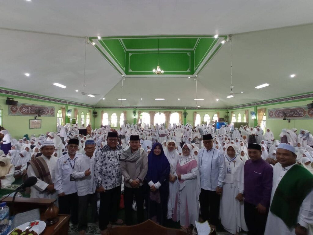 Bersama Tokoh Masyarakat Pasaman, Nevi Zuairina Lakukan Wirid Yasin Bulanan Dan Sampaikan Peran Wanita Indonesia