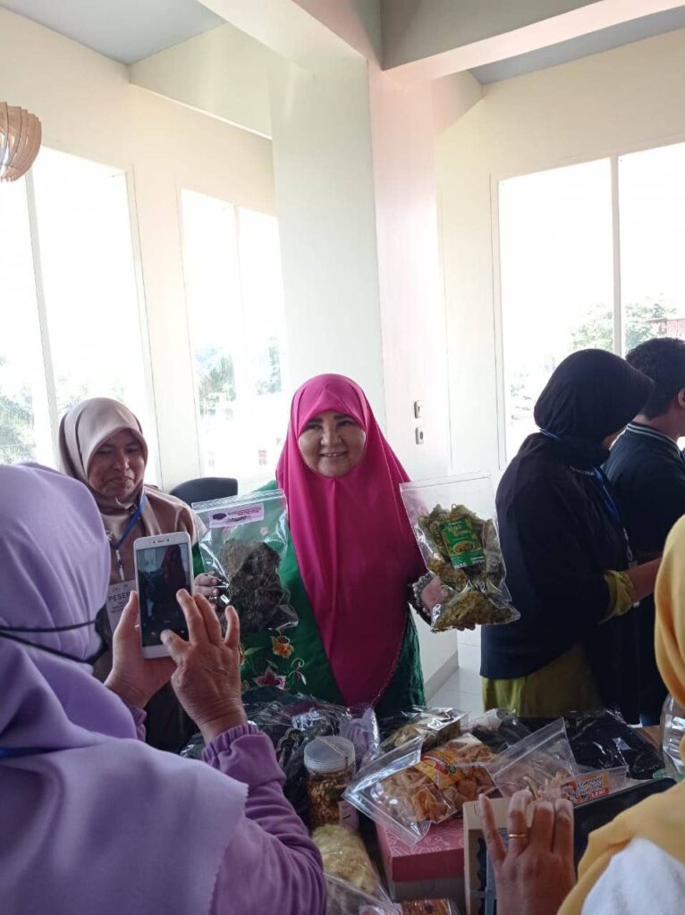Bicara Pada Sosialisasi Program dan Kebijakan Kemendag, Nevi Zuairina Sampaikan Agar Pemerintah Merespon Perubahan Zaman akan Kemajuan Digital