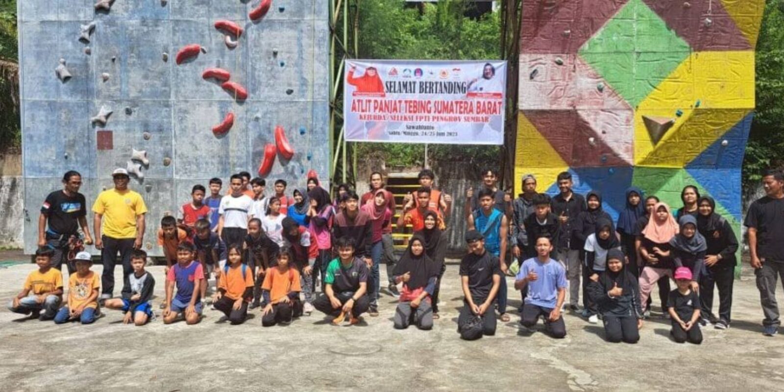 Di Daerah Pemilihan, Nevi Zuairina Dorong Atlet Panjat Tebing Sumbar Berkompetisi Pada Ajang Nasional