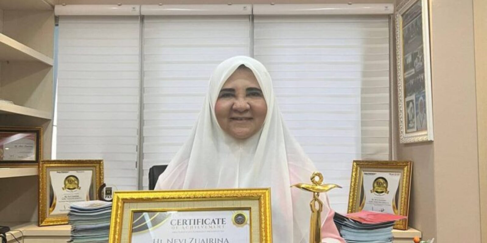 Menerima Penghargaan Inspiring Woman, Hj. Nevi Zuairina Ucapkan Terima Kasih