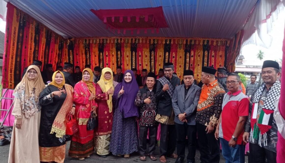 Hadir Pada Tabligh Akbar dan Silaturahim Pasukuan Jambak Lubuk Basung Agam, Hj. Nevi Zuairina Bicara Komunitas Konsolidasi Untuk NKRI