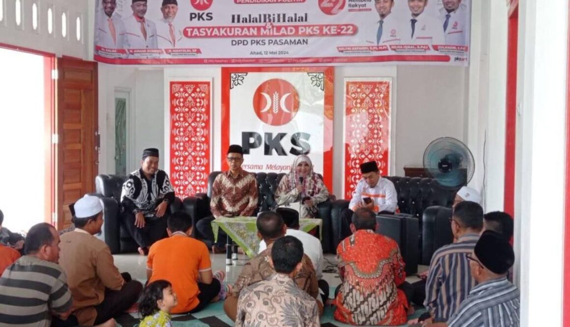 Hj. Nevi Zuairina Beri Ceramah di Acara Halal Bihalal DPD PKS Pasaman