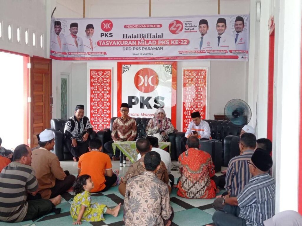Hj. Nevi Zuairina Beri Ceramah di Acara Halal Bihalal DPD PKS Pasaman
