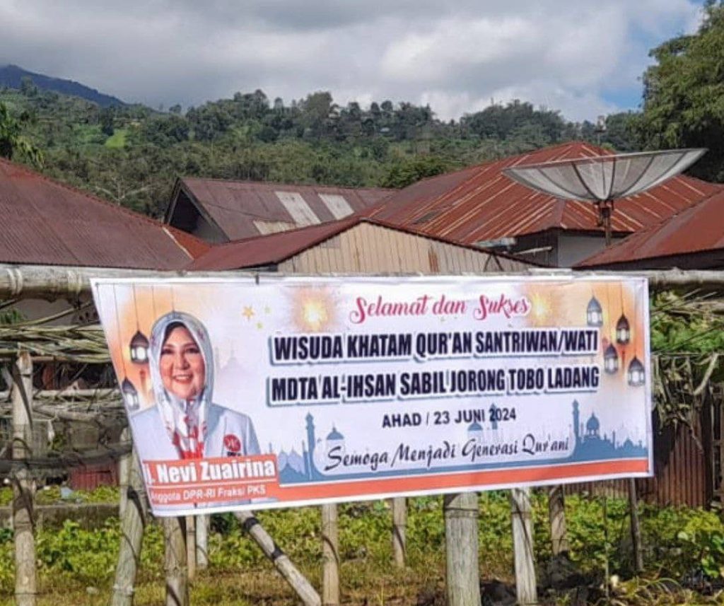 Hj. Nevi Zuairina Mendukung Pelaksanaan Khotmul Qur'an di Daerah Pemilihan