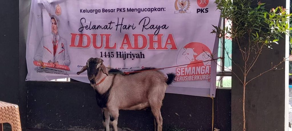 Legislator Sumbar, Hj. Nevi Zuairina Tebar Qurban di DPD, DPW dan DPP PKS